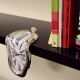 Reloj derretido al estilo Dalí